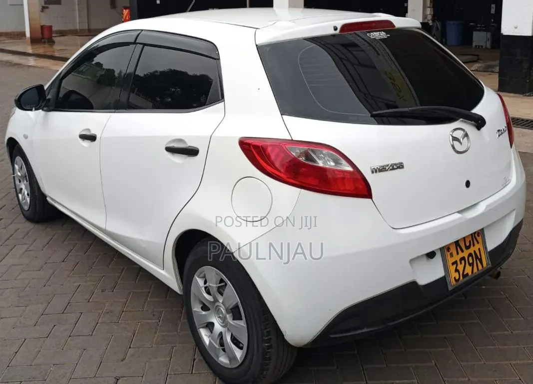 Mazda Demio 2012