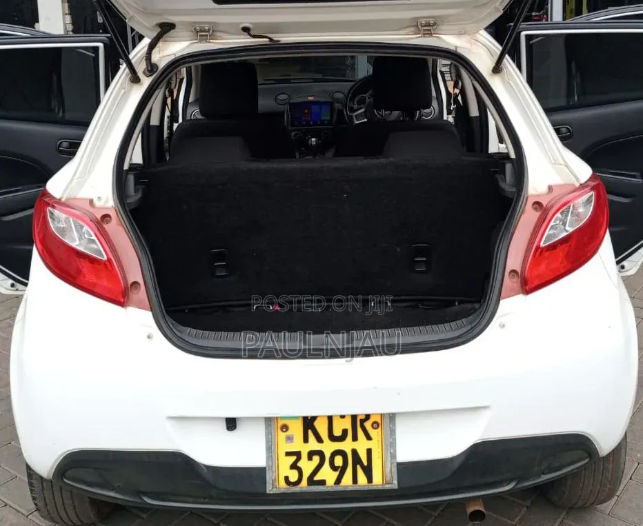 Mazda Demio 2012