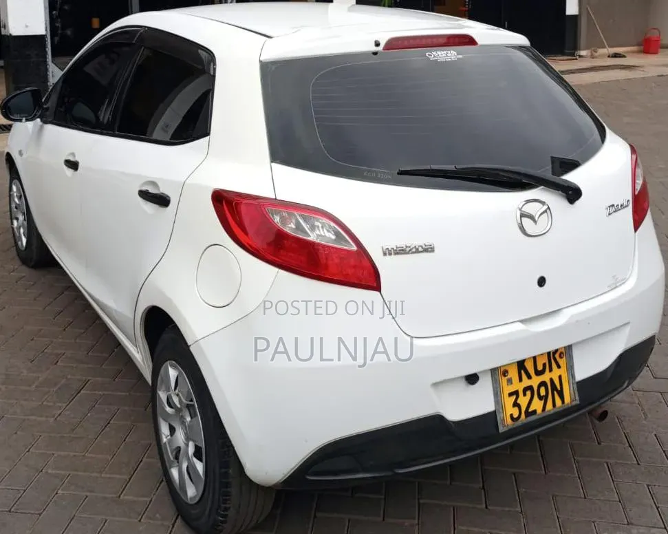Mazda Demio 2012
