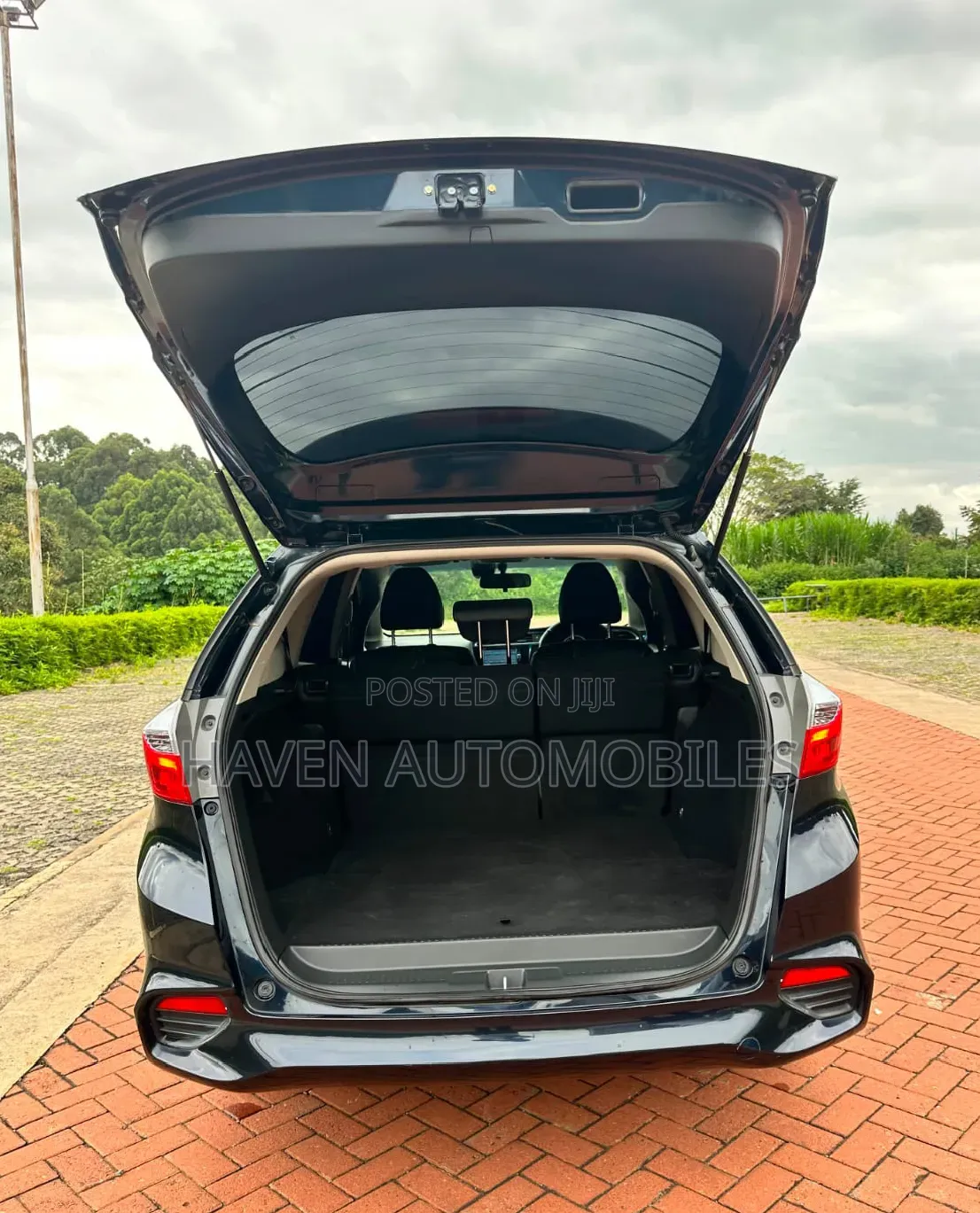 Honda Fit Shuttle 2018 Black