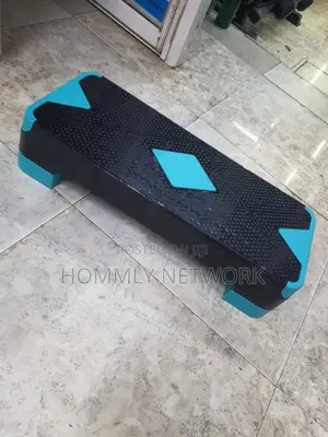 Adjustable Workout Aerobic Stepper With 2 Risers