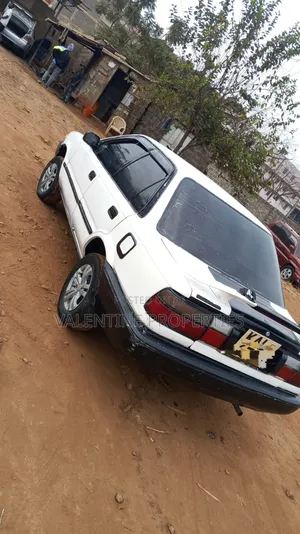 Toyota Corolla 1997 White