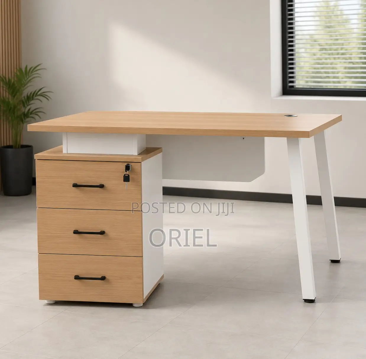 Office Desk : 1.4m Employee Work Desk