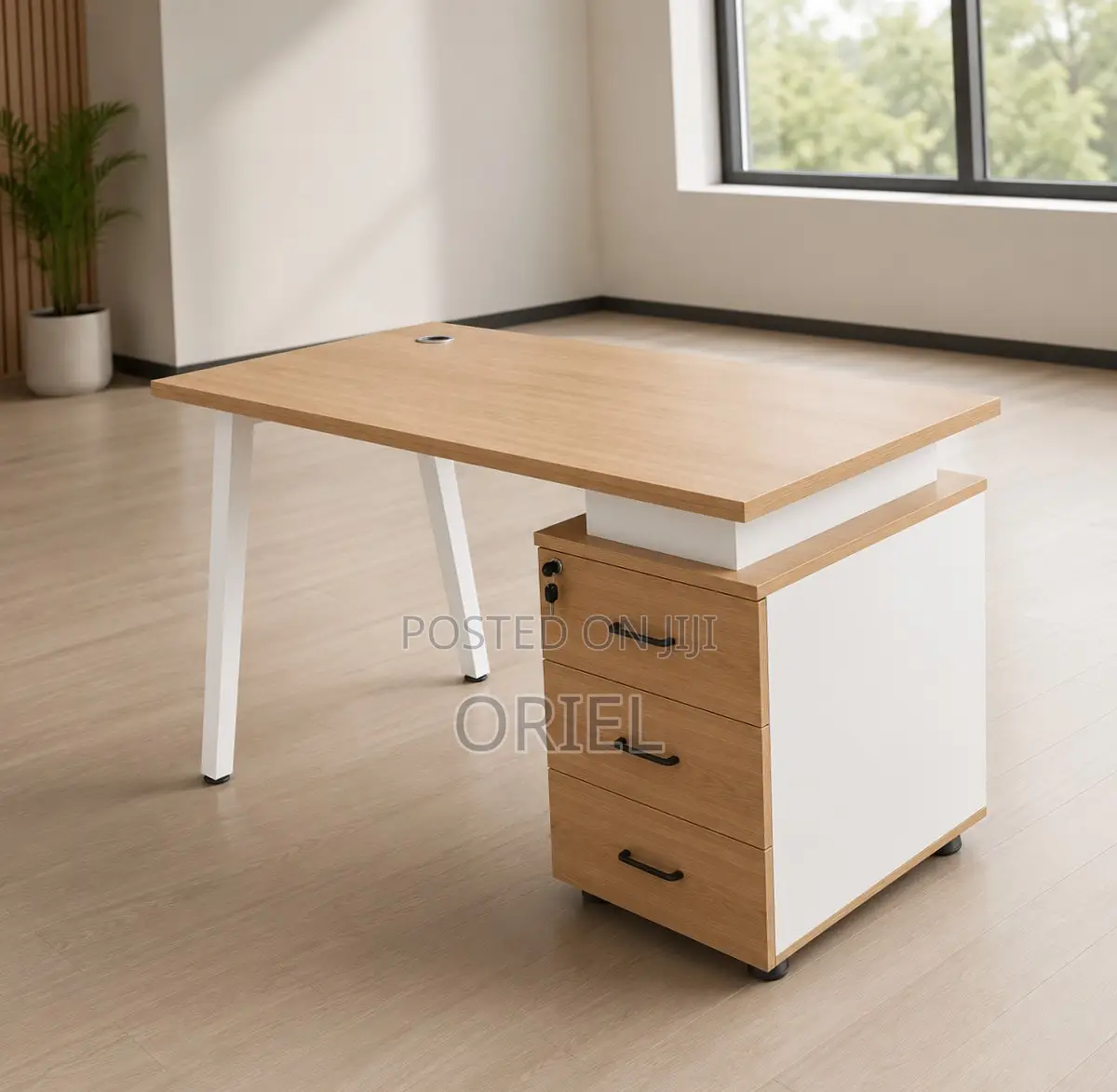 Office Desk : 1.4m Employee Work Desk