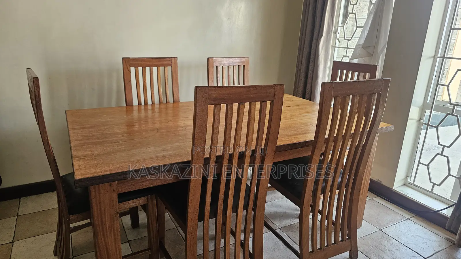 6 Seater Dining Table