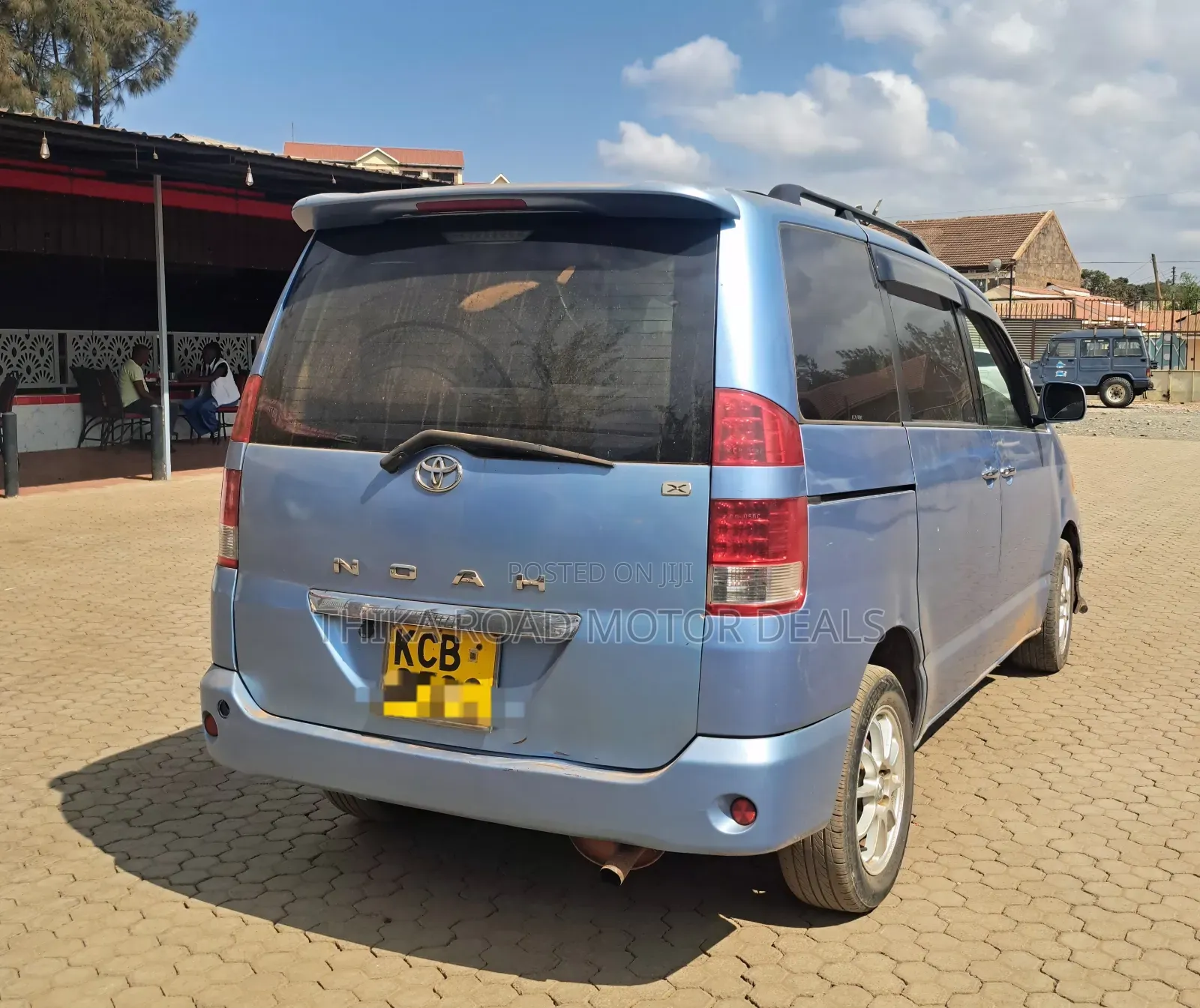 Toyota Noah 2007