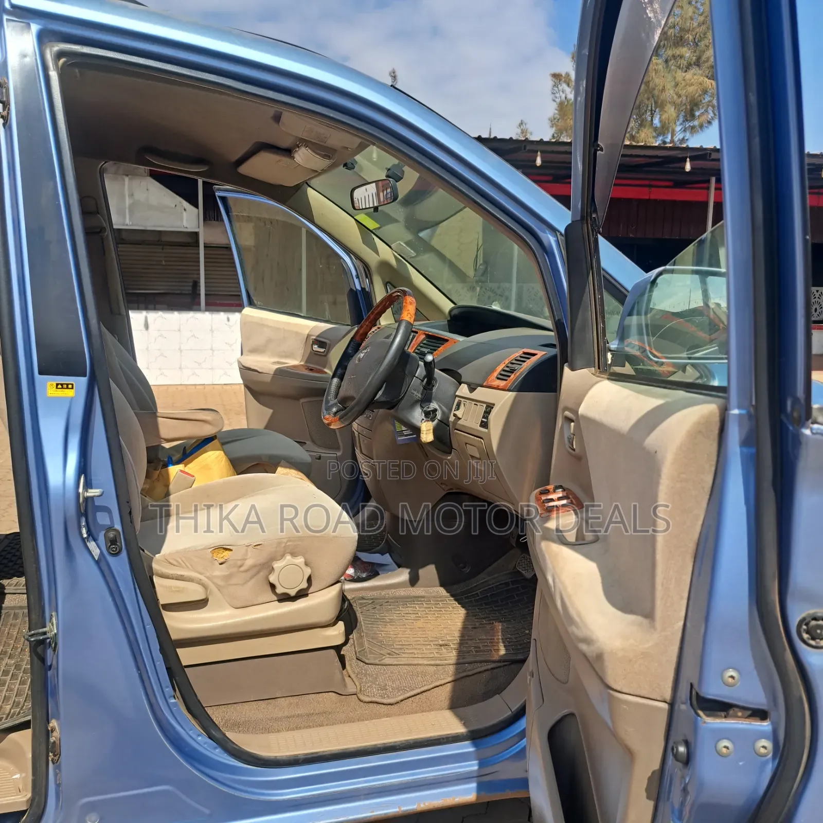 Toyota Noah 2007