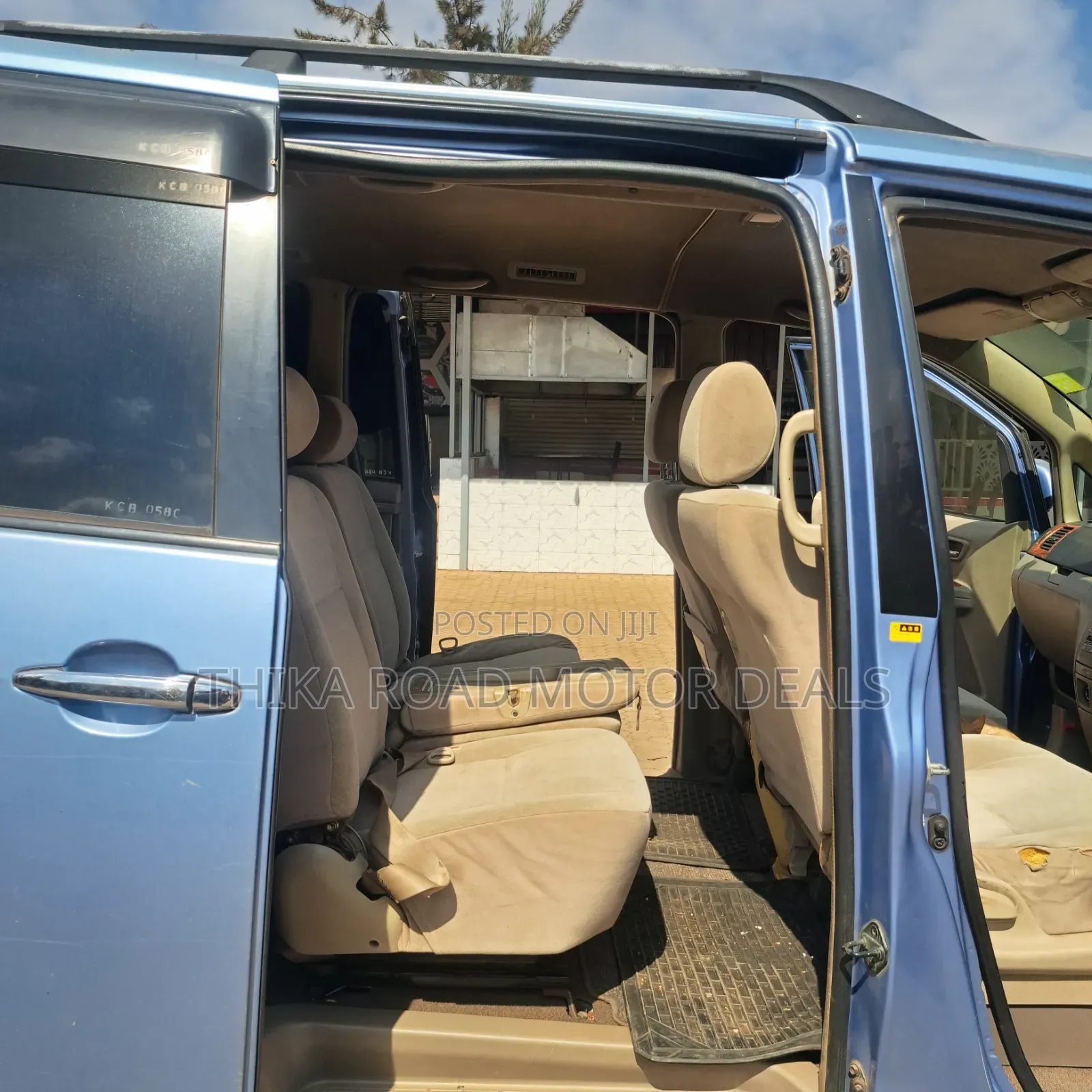 Toyota Noah 2007