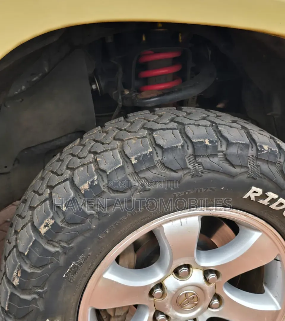 Toyota Land Cruiser Prado 2008 Yellow