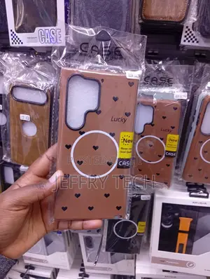 Hand Features a Label Marking Its With the Samsung Galaxy S24 Ultra