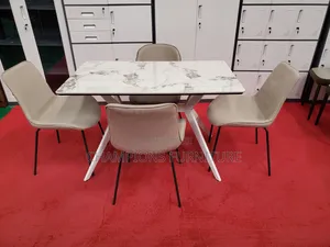 4 Fabric Seats Dining Set
