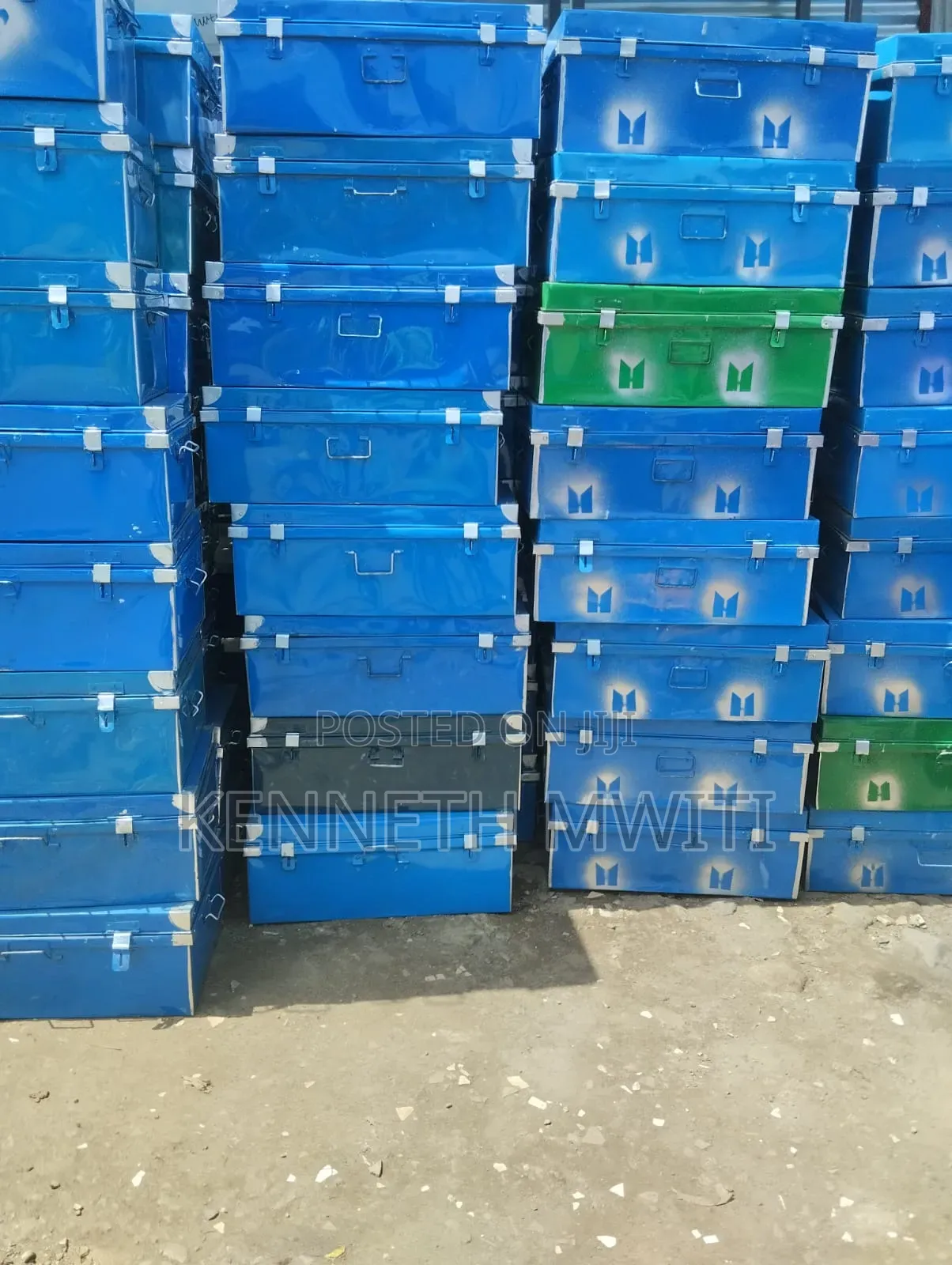 Metallic Boxes