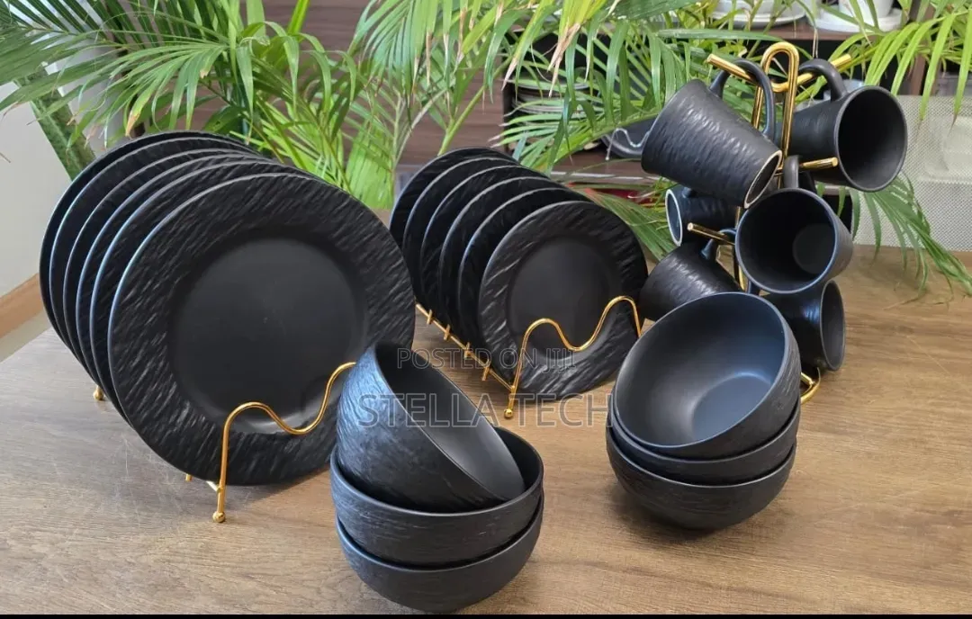 24 Pieces High Quality Black Dinner Set