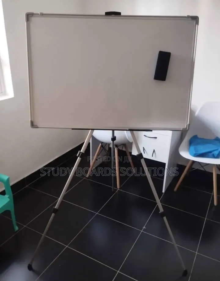 Portable 90 × 60 Cm Whiteboard – Teach, Present Plan Anywhere