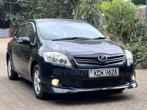 Toyota Auris 2011 Gray