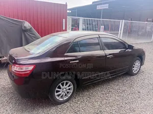Toyota Premio 2011 Maroon
