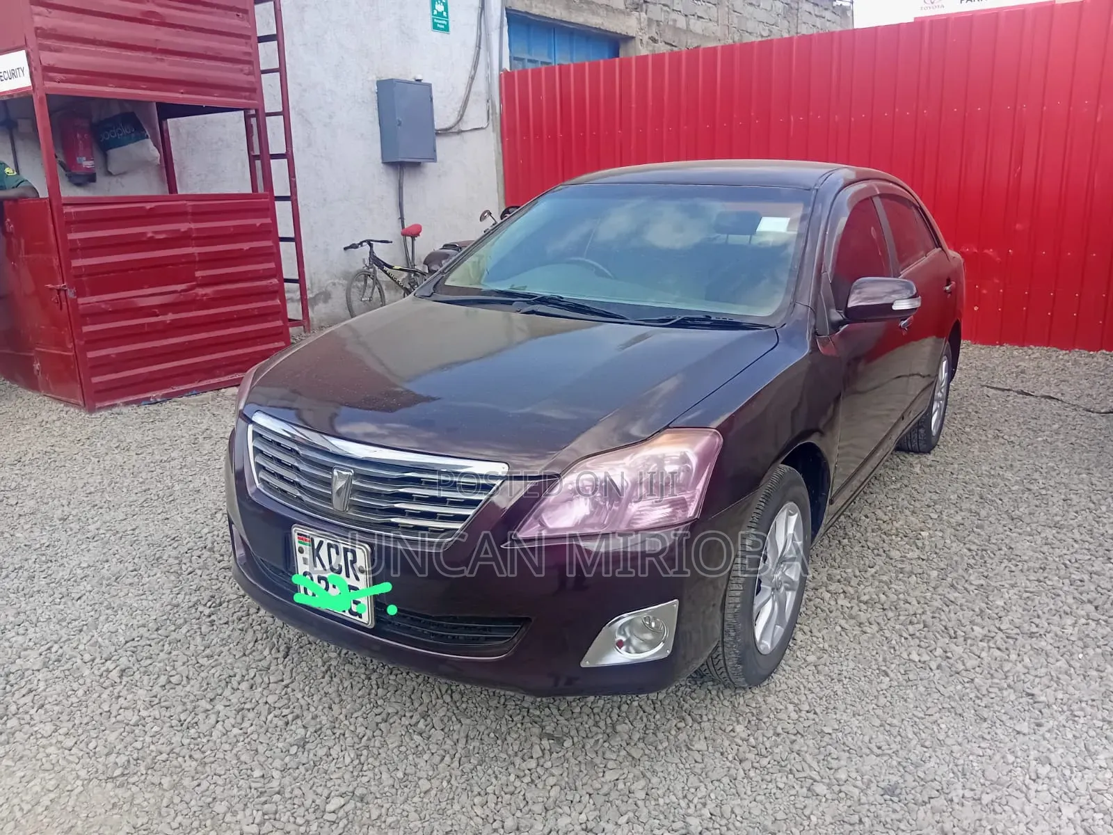 Toyota Premio 2011 Maroon