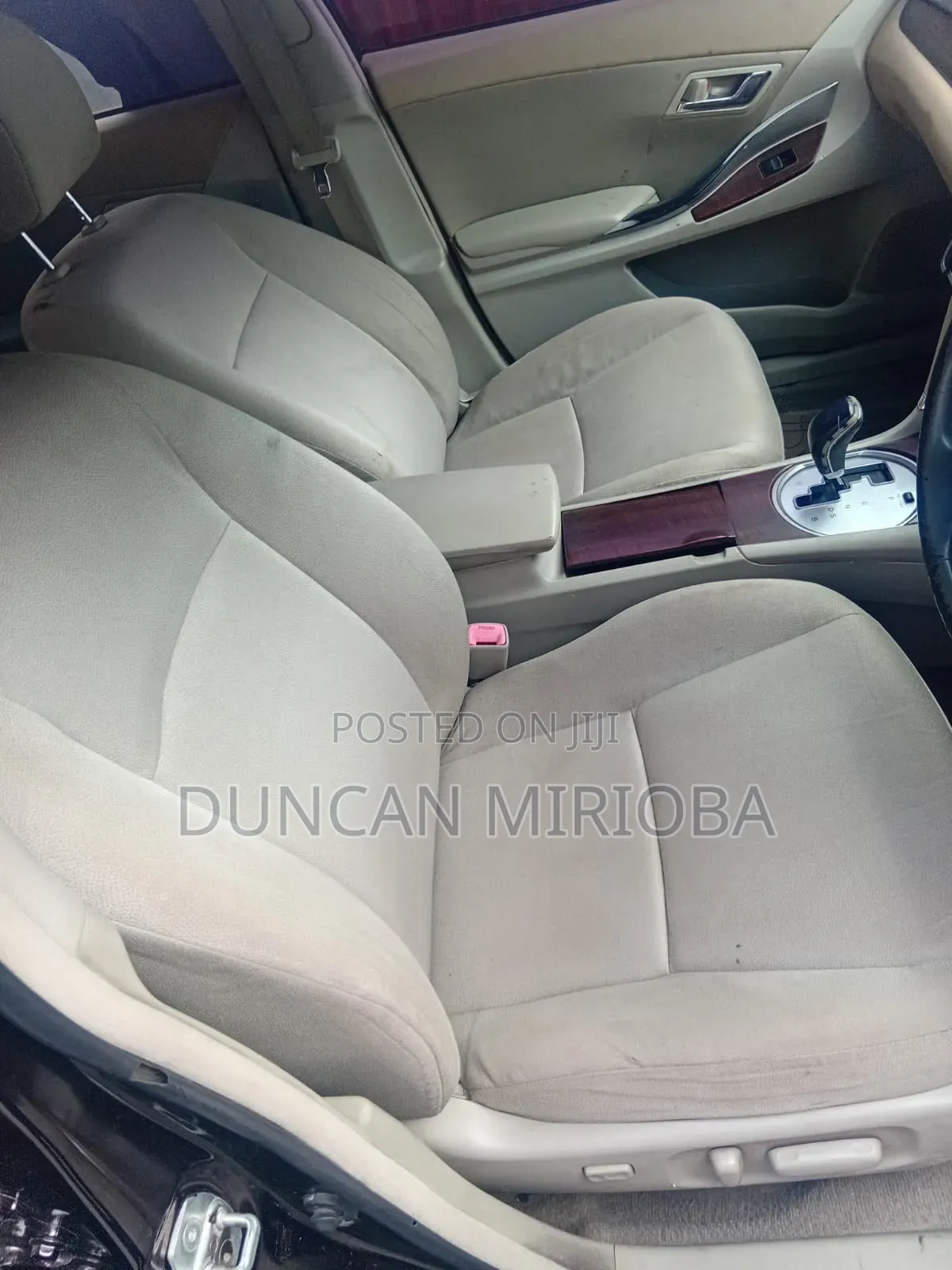 Toyota Premio 2011 Maroon