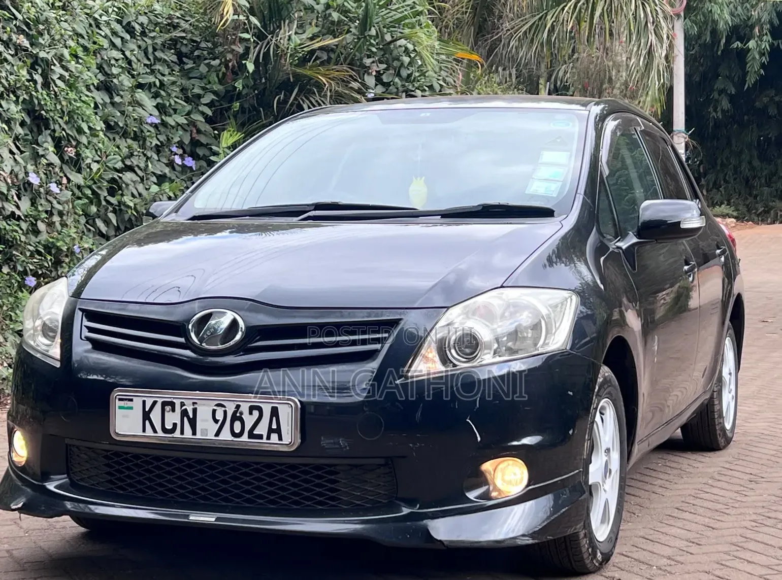 Toyota Auris 2010 Black