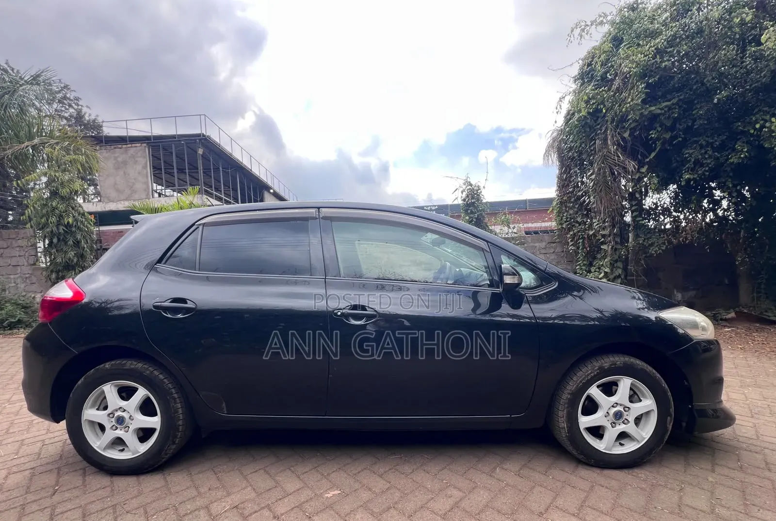 Toyota Auris 2010 Black