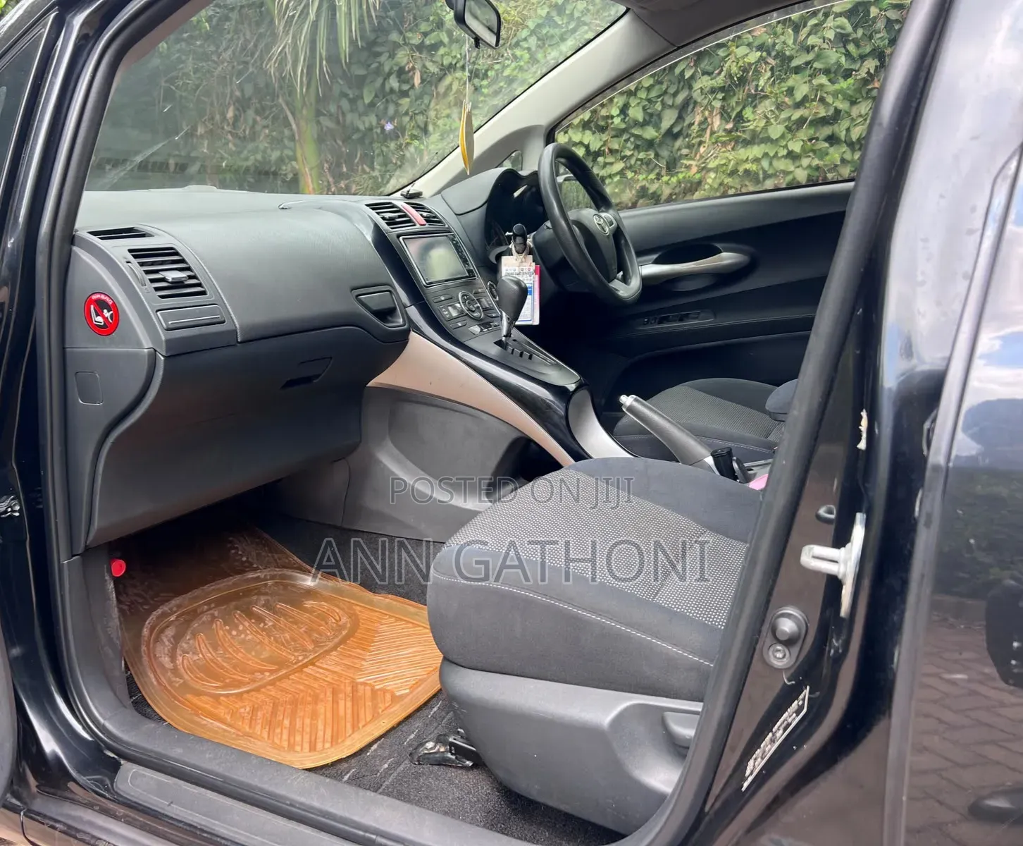 Toyota Auris 2010 Black
