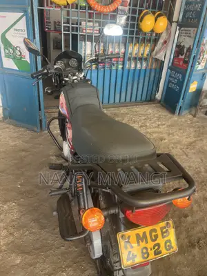 Bajaj Boxer 125 2023 Red