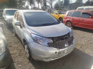 Nissan Note 2014 Silver