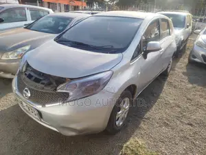 Nissan Note 2014 Silver