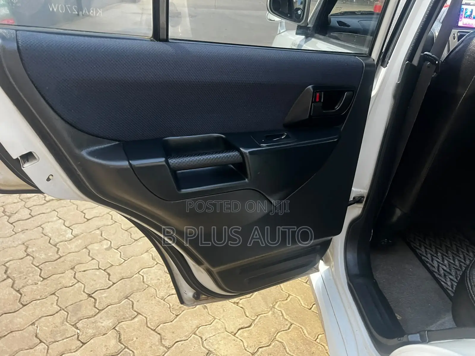 Mitsubishi Pajero 2007 White