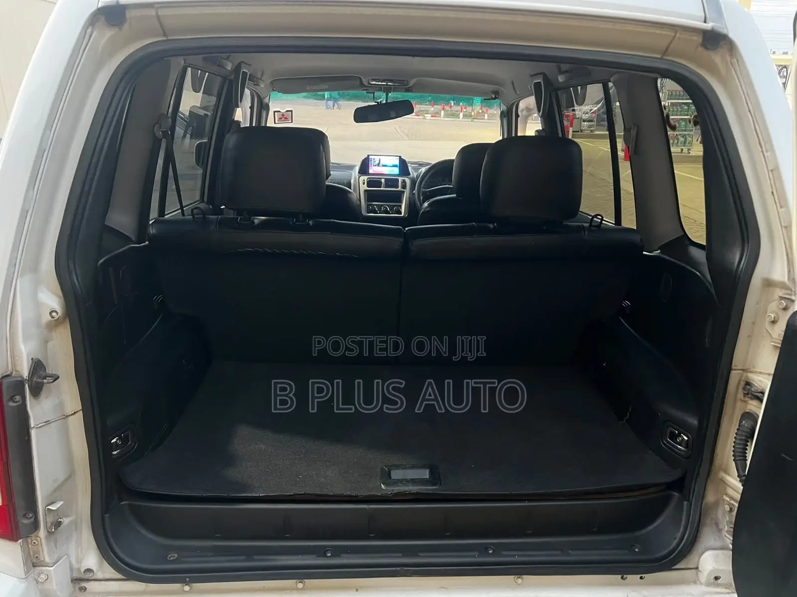 Mitsubishi Pajero 2007 White