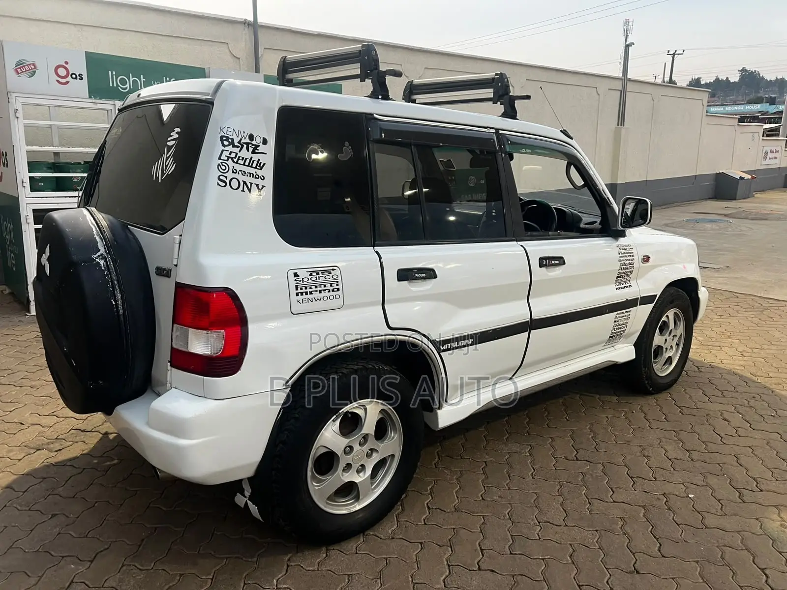 Mitsubishi Pajero 2007 White