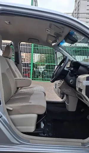 Daihatsu Move 2019 Silver