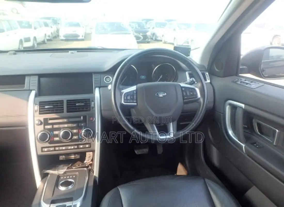 Land Rover Discovery Sport SE 2019 Black