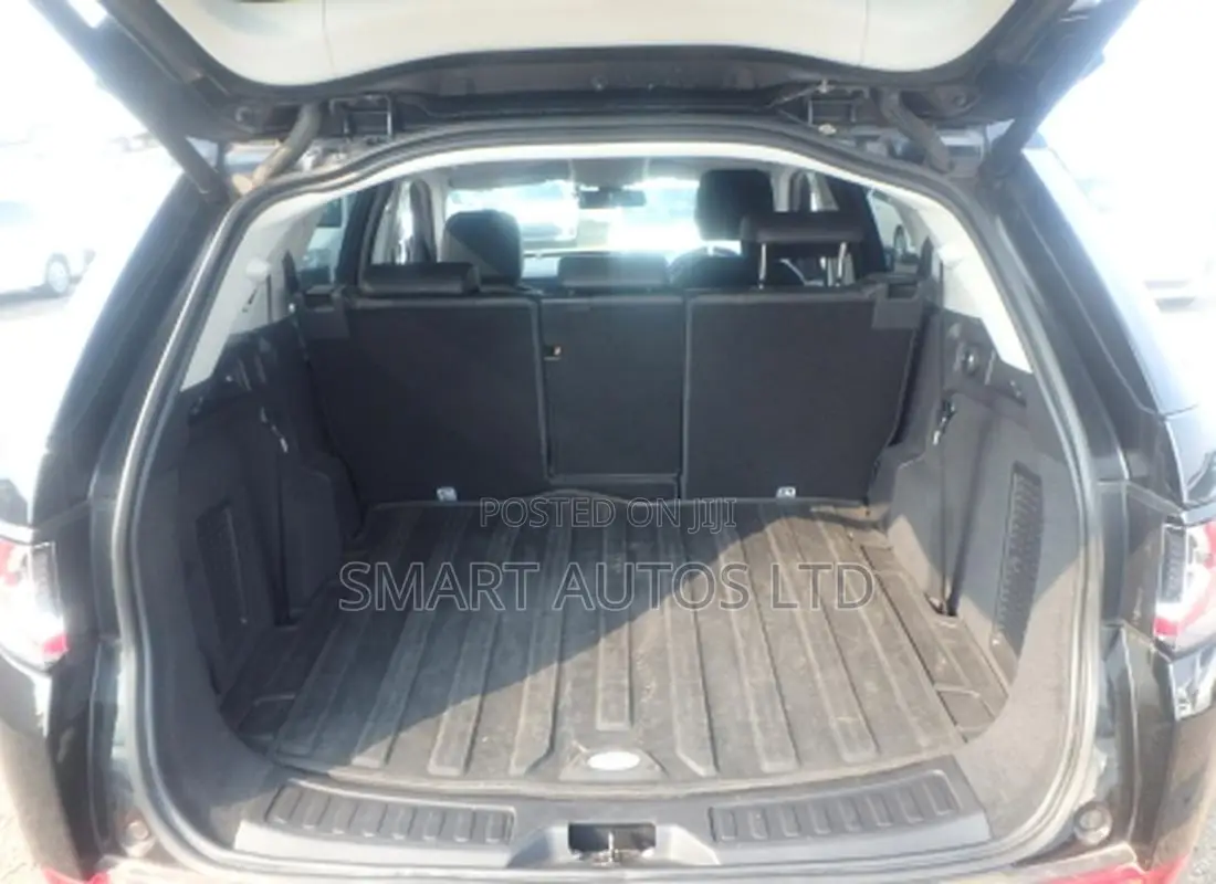 Land Rover Discovery Sport SE 2019 Black