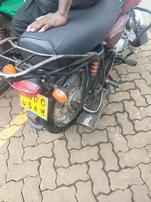 Bajaj Boxer 100 2015 Red