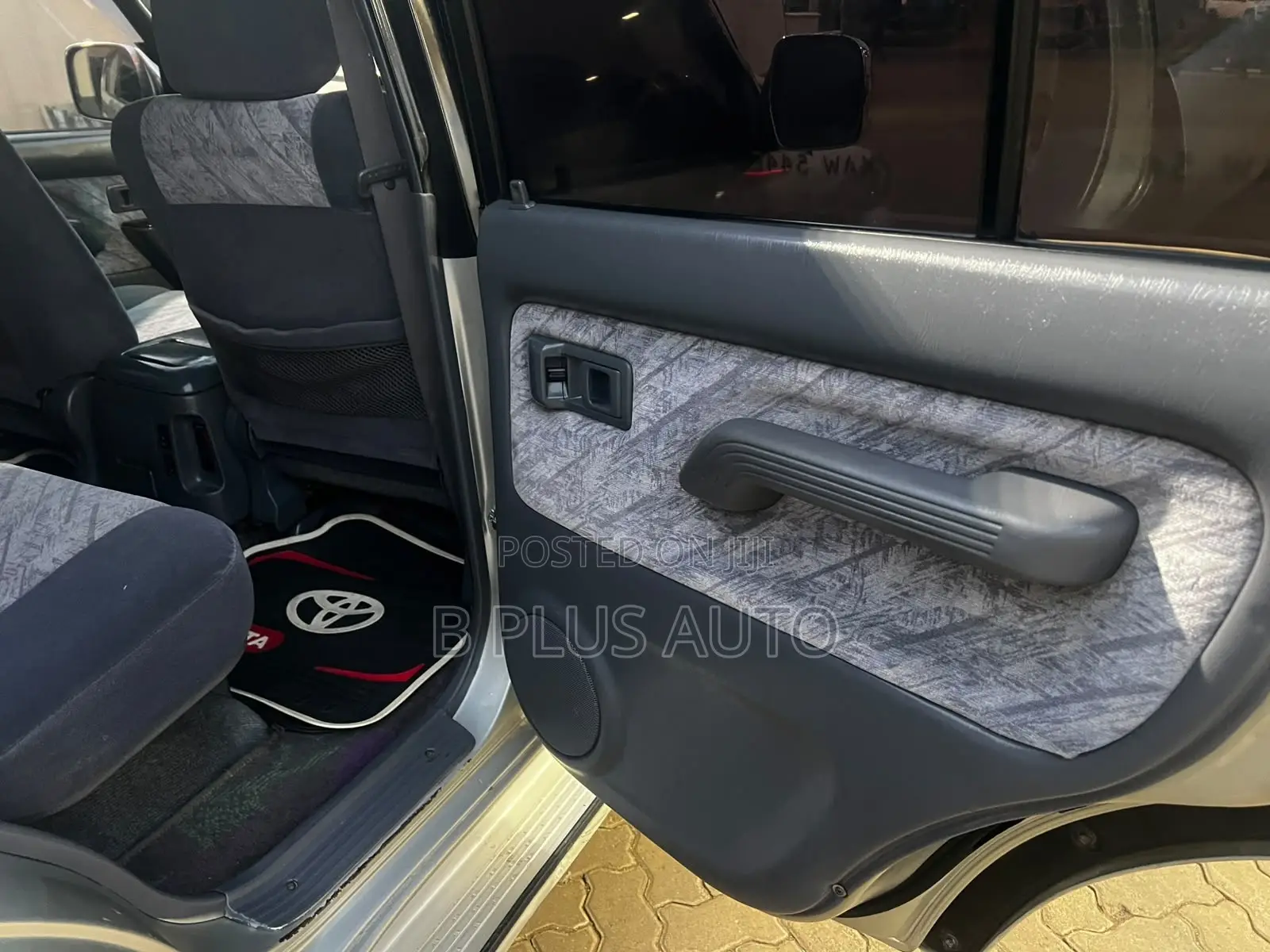 Toyota Land Cruiser Prado 2003 Silver