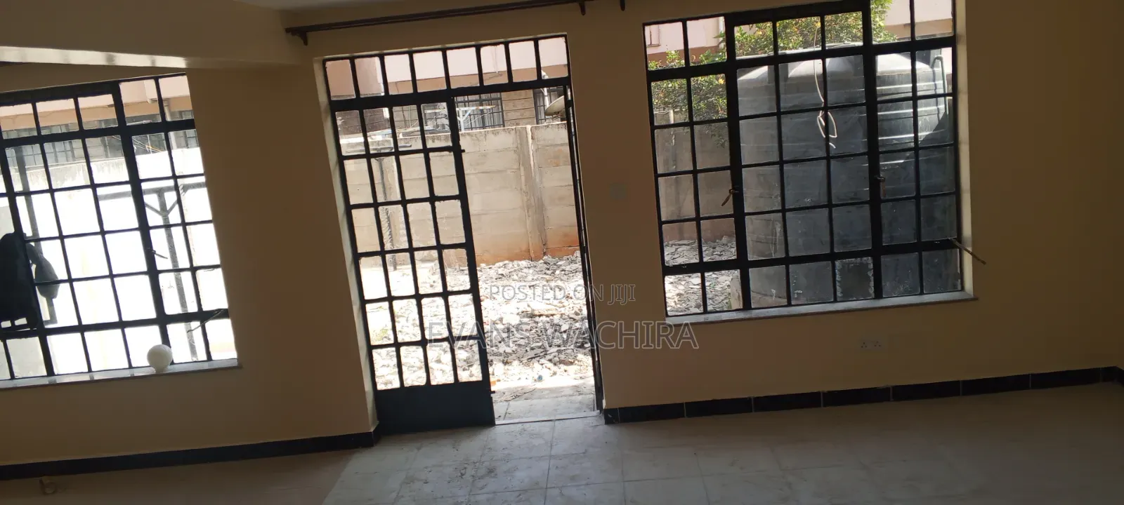 3bdrm Maisonette in Greenspan Estate for sale
