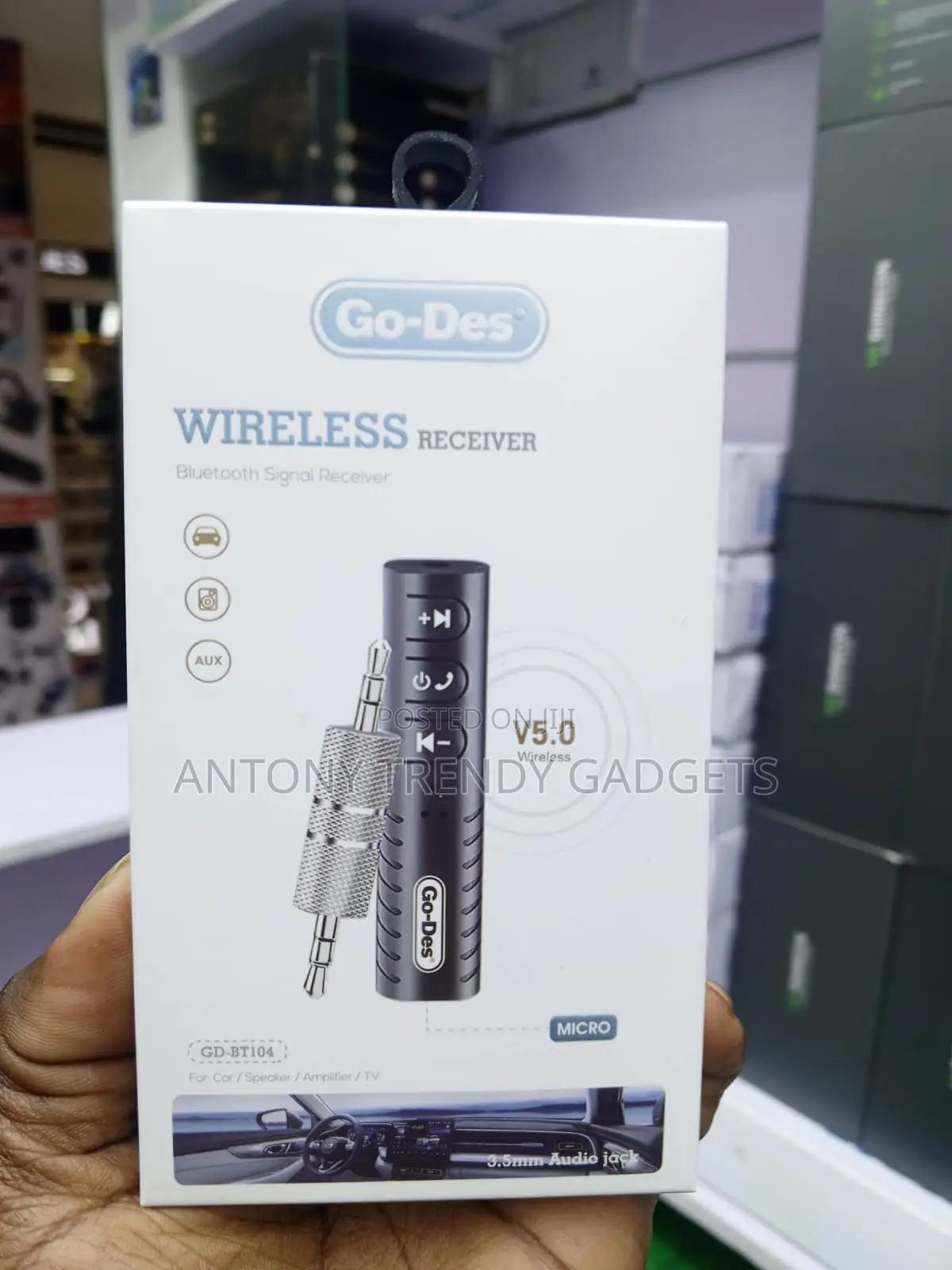 Go-Des GD-BT104 Wireless AUX Adapter for Speakers Amplifiers