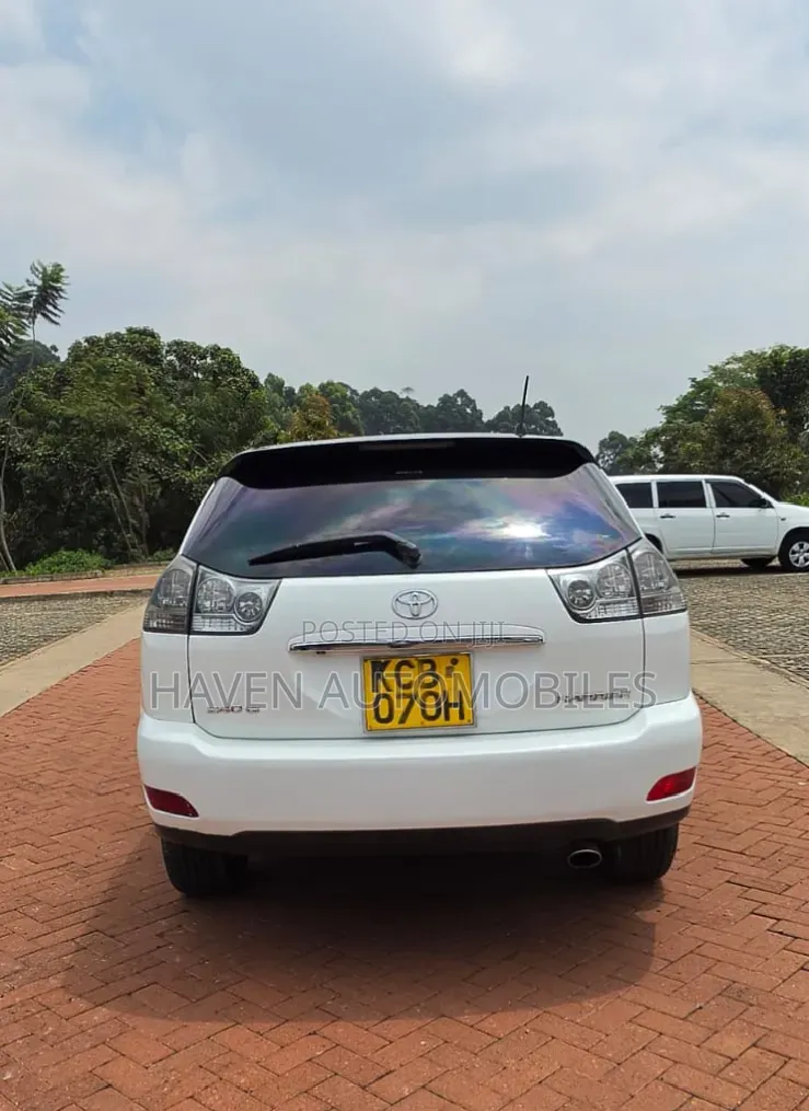 Toyota Harrier 2008 White