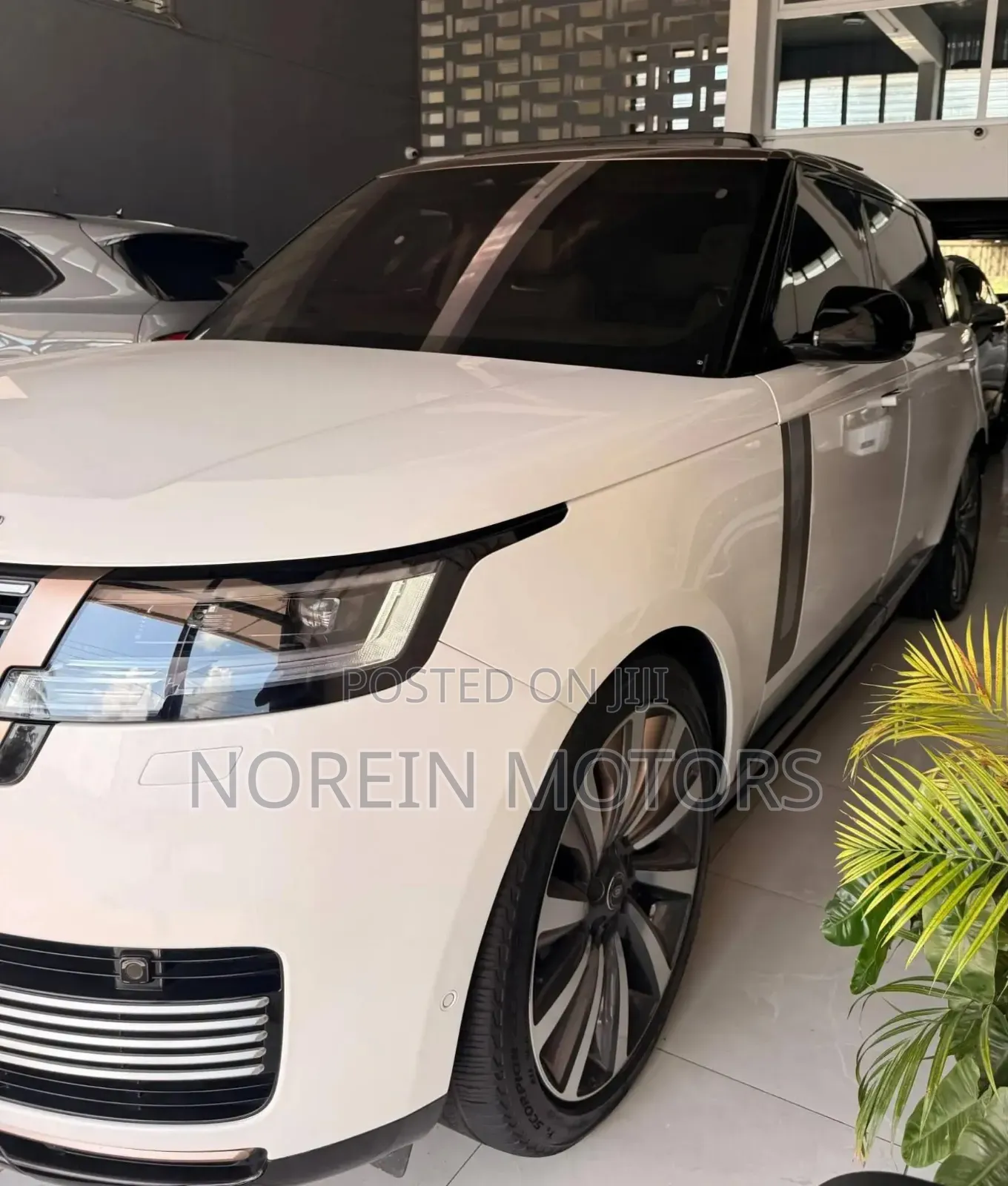 Land Rover Range Rover Vogue 2024 Pearl