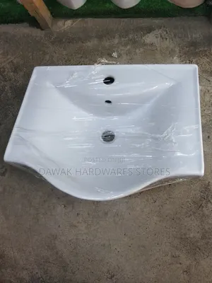 Curved Front White Basin