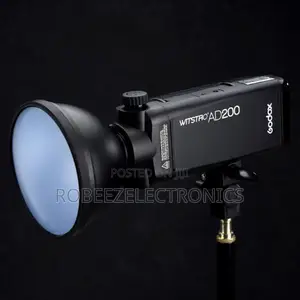 Godox AD200 (200W) Battery Powered TTL Pocket Flash Kit