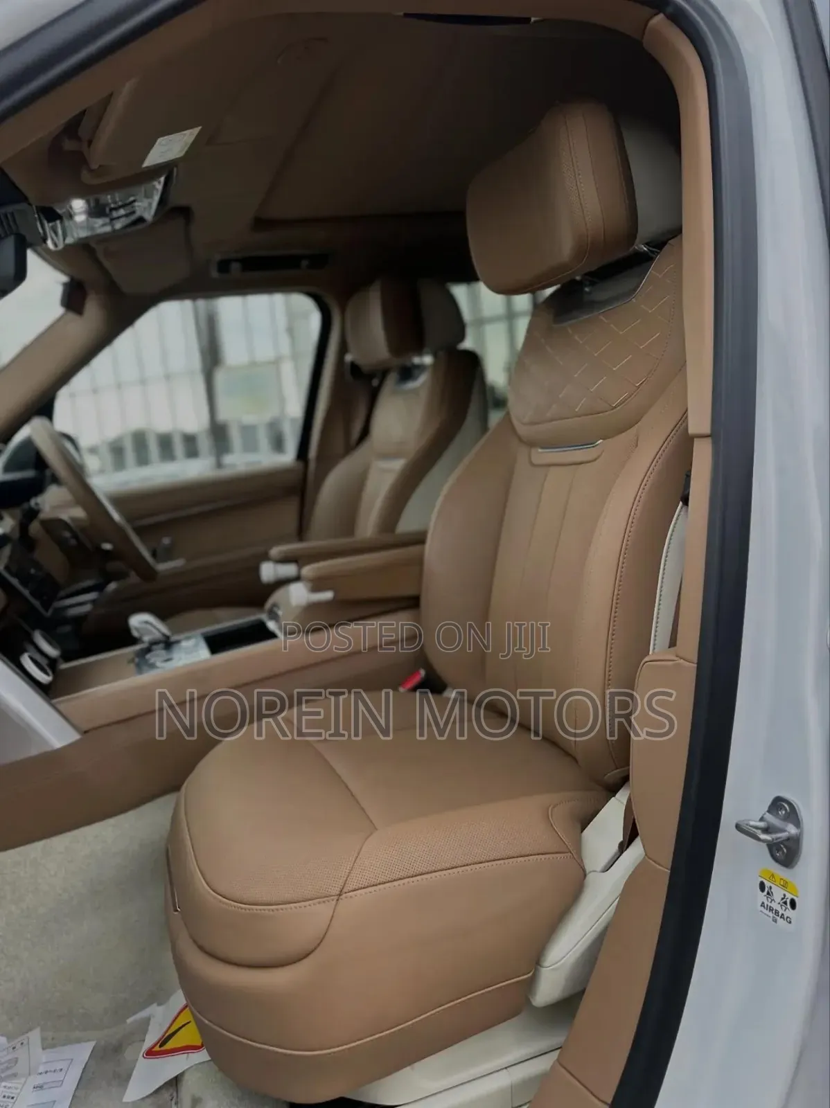 Land Rover Range Rover Vogue 2024 Pearl