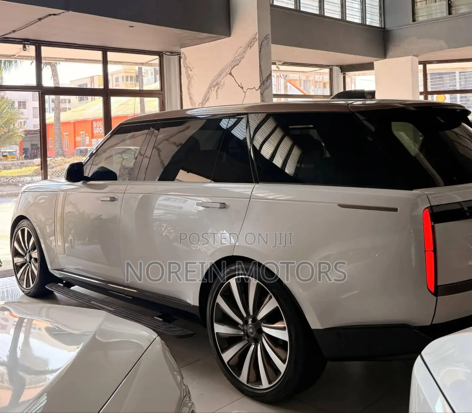 Land Rover Range Rover Vogue 2024 Pearl