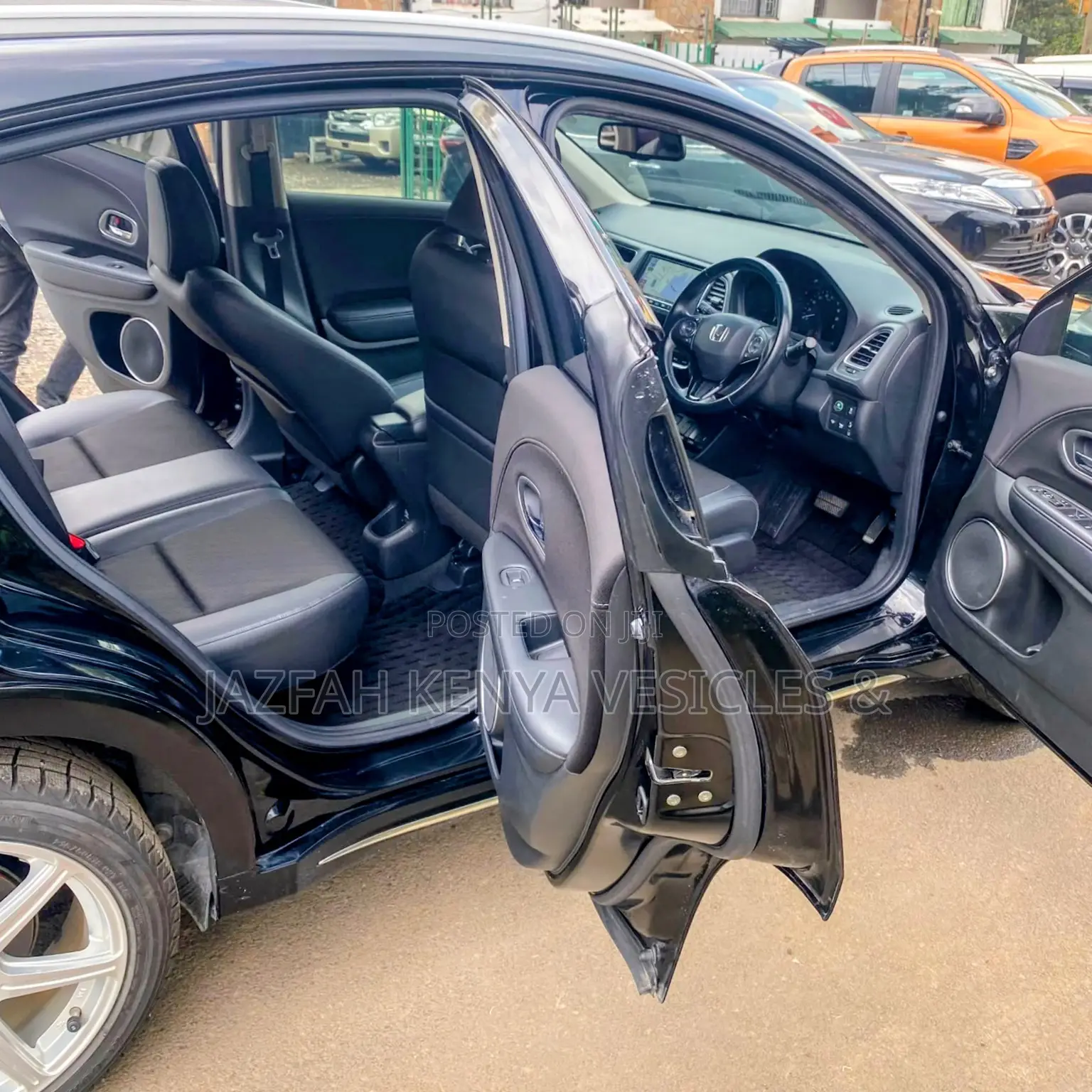 Honda Vezel 1.5 Hybrid 2WD 2019 Black