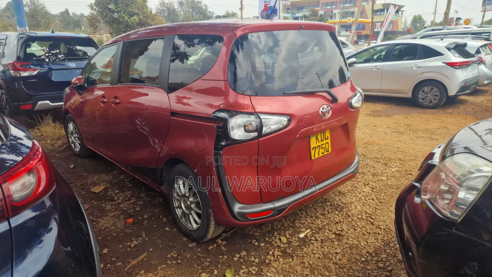 Toyota Sienta 2016 Burgundy