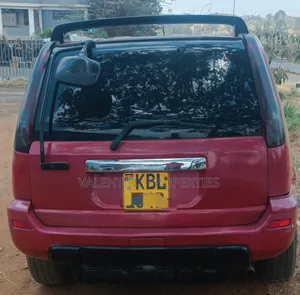 Nissan X-Trail 2004 Red