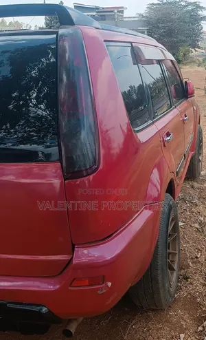 Nissan X-Trail 2004 Red