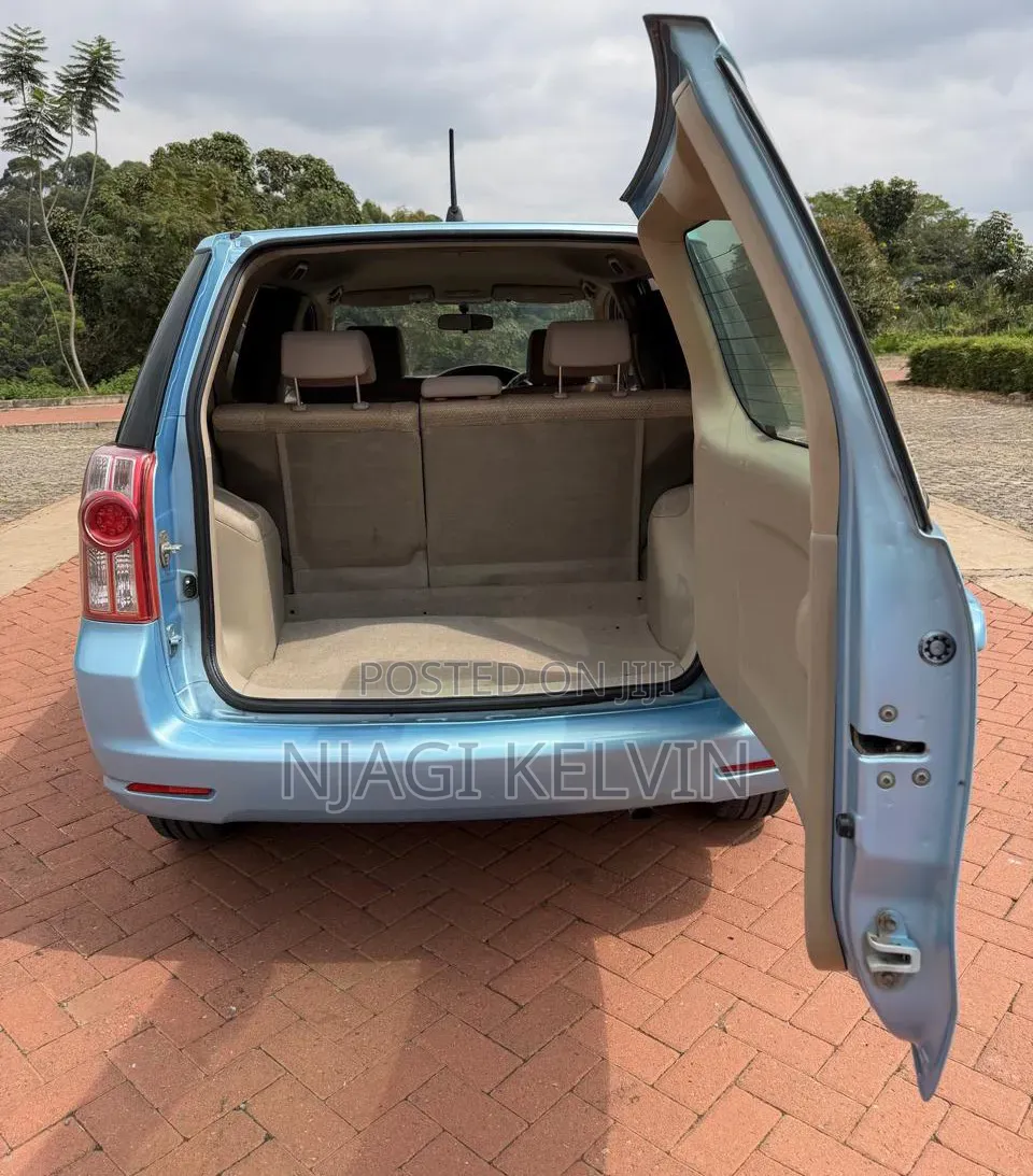 Toyota Raum 2008 Blue