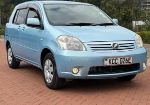 Toyota Raum 2008 Blue